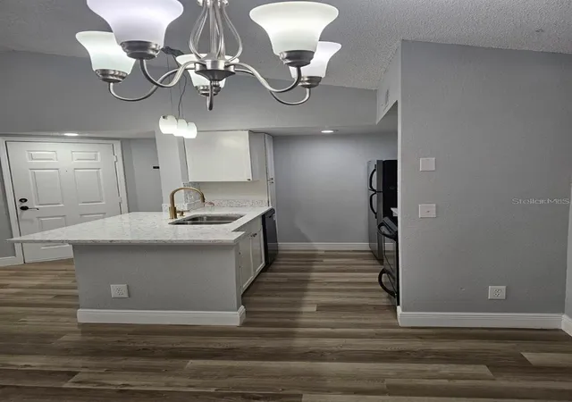 5th image of 5132 Conroy Rd, Orlando, FL 32811