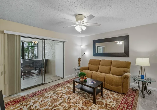 4th image of 2746 Nw 14 Dr #2746, Gainesville, FL 32608 | MLS# GC533933