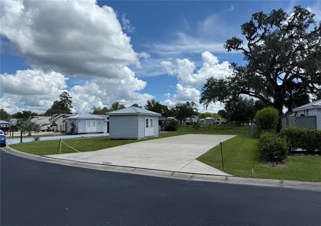 3rd image of 10264 Ne 28Th Loop, Silver Springs, FL 34488 | MLS# O6343296