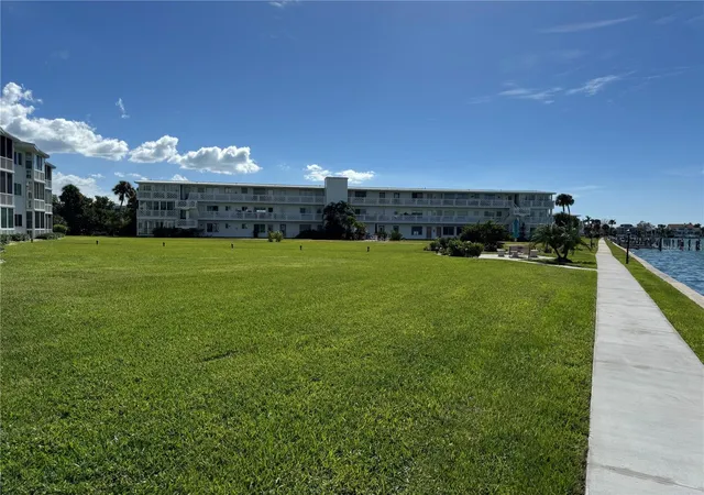 1st image of 767 John Ringling Blvd #2, Sarasota, FL 34236 | MLS# S5134479