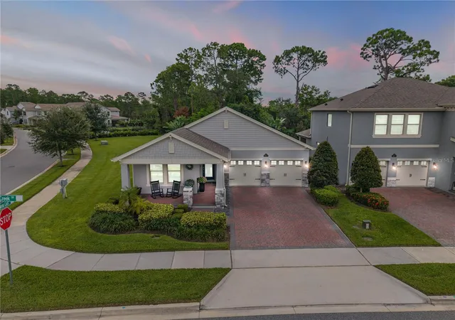 Photo 4 of Sale Pending at 9605 Lost Crk Dr, Winter Garden, FL 34787 | MLS# V4944858 | Listing updated on 2026-09-30