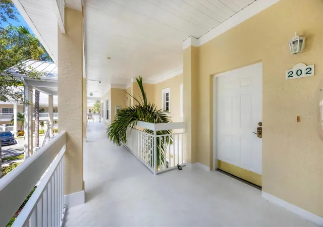 2nd image of 3604 54th Dr W #202, Bradenton, FL 34210 | MLS# A4664821