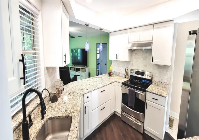 Photo 4 of Single family home for sale at 755 Kent Rd, Venice, FL 34293 | MLS# O6343728 | Listing updated on 2026-09-24