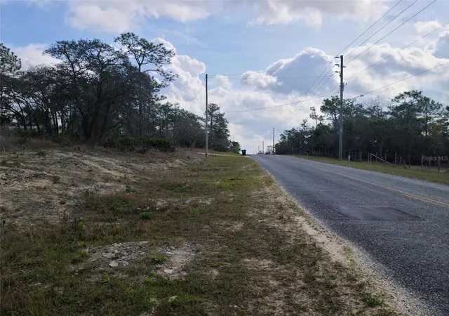 5th image of 12121 Thrasher Ave, Weeki Wachee, FL 34614 | MLS# W7878933
