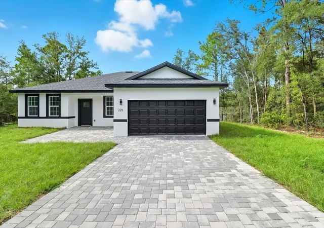 Single family home for sale at 225 W Diego Pl, CITRUS SPRINGS, FL 34434 | MLS# OM709490