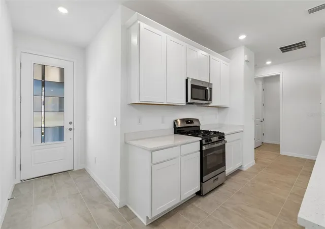 5th image of 3744 Nandina Cir, Sun City Center, FL 33573 | MLS# TB8427095
