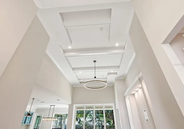 4th image of 482 E Royal Flamingo Dr, Sarasota, FL 34236 | MLS# A4664936