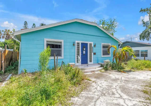 Photo 1 of Sale Pending at 1820 Montana Ave Ne, Saint Petersburg, FL 33703 | MLS# TB8427202 | Listing updated on 2026-10-19