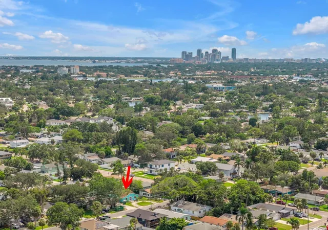 Photo 2 of Sale Pending at 1820 Montana Ave Ne, Saint Petersburg, FL 33703 | MLS# TB8427202 | Listing updated on 2026-10-19