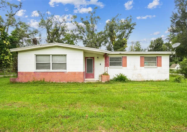 Photo 1 of Single family home for sale at 7512 Rhode Is Dr, Tampa, FL 33619 | MLS# TB8427225 | Listing updated on 2026-10-02