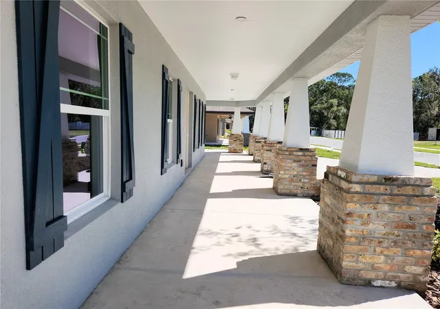 Photo 3 of Single family home for sale at 416 Shannon Estates Ct, Plant City, FL 33563 | MLS# TB8427401 | Listing updated on 2026-10-10