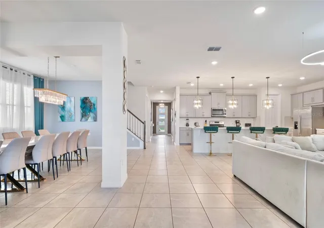 Photo 4 of Single family home for sale at 1594 Mermaid Cvs Way, Kissimmee, FL 34747 | MLS# S5134626 | Listing updated on 2025-10-11