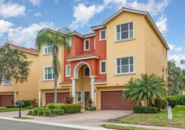 Homes for sale in Palmetto, FL | 1304 3rd Street Cir E, Palmetto, FL 34221 | MLS# O6344094