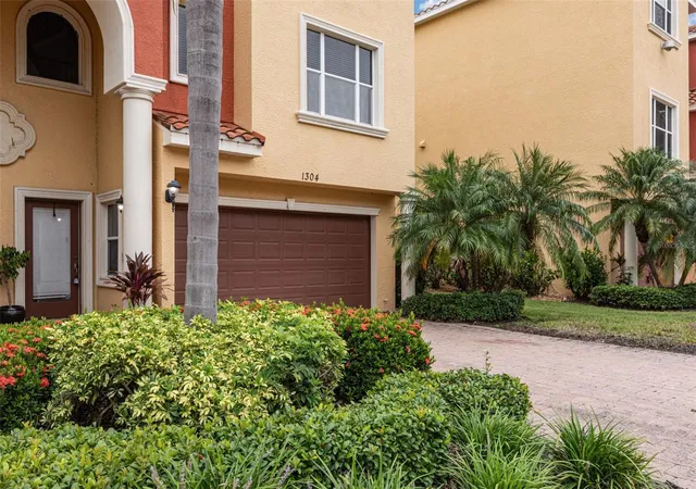 Homes for sale in Palmetto, FL | 1304 3Rd Street Cir E, Palmetto, FL 34221 | MLS# O6344094