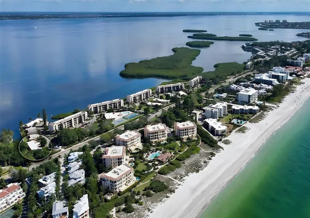 Homes for sale in Longboat Key, FL | 4976 Gulf Of Mexico Dr #Villa 18, Longboat Key, FL 34228 | MLS# A4665034