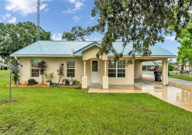 Photo 3 of Multi family home for sale at 701 Keen Rd, Frostproof, FL 33843 | MLS# L4955855 | Listing updated on 2026-09-16
