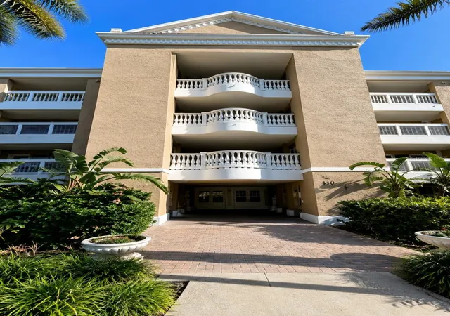 Photo 1 of Condo for sale at 7612 Cabana Ct #101, Reunion, FL 34747 | MLS# R4909919 | Listing updated on 2026-09-16