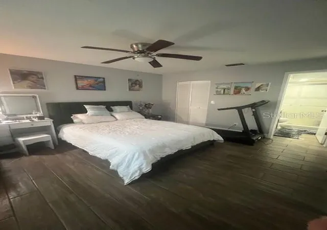 3rd image of 4016 Lake Blvd, Clearwater, FL 33762 | MLS# TB8427644