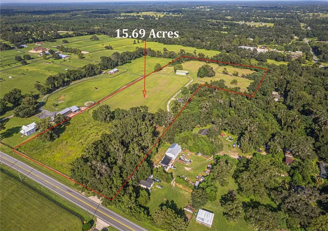 1st image of 12615 Nw Gainesville Rd, Reddick, FL 32686 | MLS# OM709619