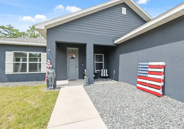 3rd image of 13073 Jaywalk Rd, Weeki Wachee, FL 34614 | MLS# W7878987
