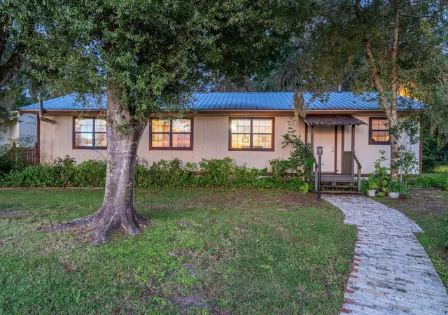 Photo 3 of Single family home for sale at 25212 E Highway 316, Fort Mc Coy, FL | MLS# OM709648 | Listing updated on 2026-09-18