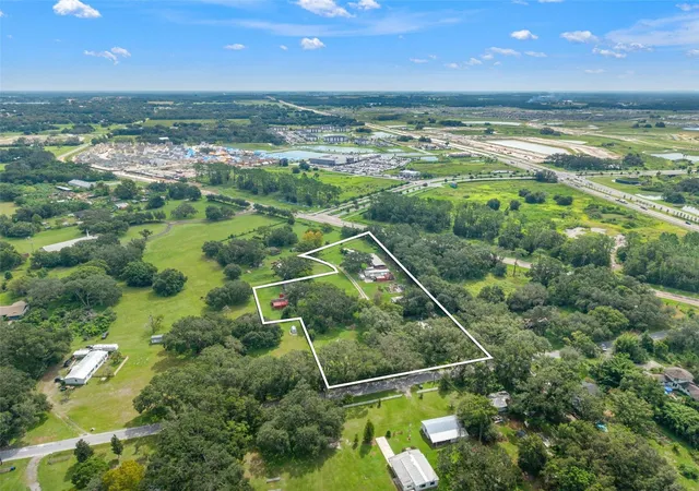 2nd image of 31107 Dana Dr, San Antonio, FL 33576 | MLS# TB8428223