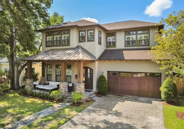 Photo 4 of Single family home for sale at 1206 W Harvard St, Orlando, FL 32804 | MLS# O6344773 | Listing updated on 2026-10-06
