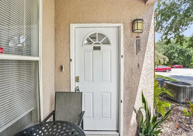 Photo 2 of Condo for sale at 10505 Villa View Cir, Tampa, FL 33647 | MLS# TB8428396 | Listing updated on 2026-07-21