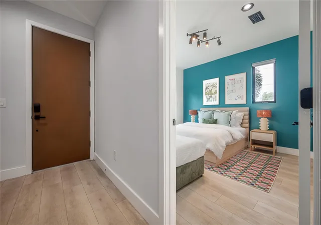 5th image of 117 W Gladys St #2, Tampa, FL 33602 | MLS# TB8428523
