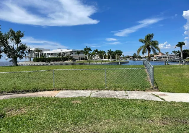 Land for sale at 266 Beeney Rd SE, PORT CHARLOTTE, FL 33952 | MLS# TB8428723