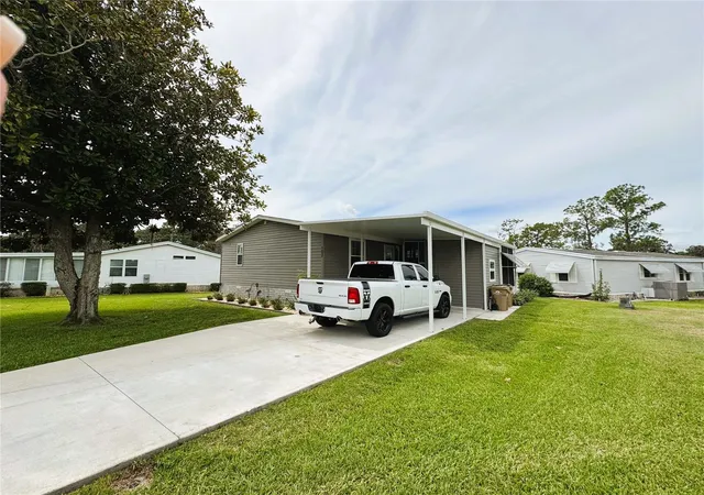 Photo 3 of Manufactured home for sale at 102 Dogwood Trl, Leesburg, FL 34748 | MLS# R4909942 | Listing updated on 2026-09-24