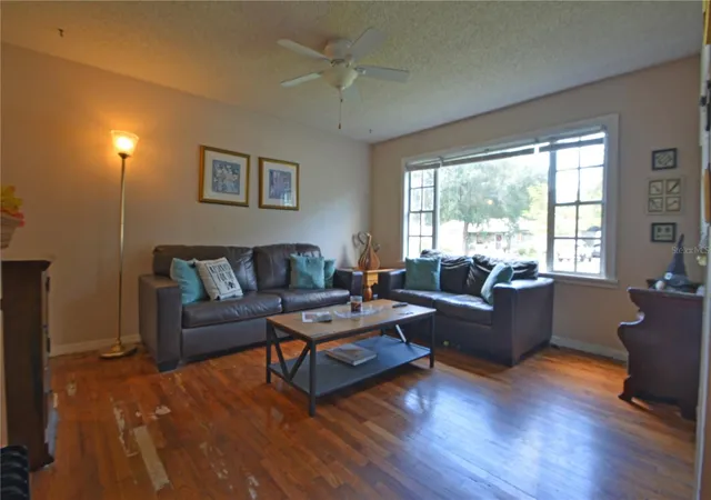 4th image of 1405 E North St, Tampa, FL 33604 | MLS# TB8428986