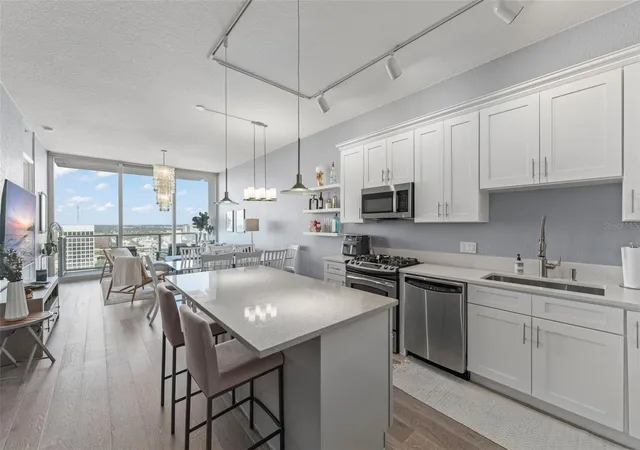 2nd image of 150 E Robinson St #2008, Orlando, FL 32801 | MLS# O6345482