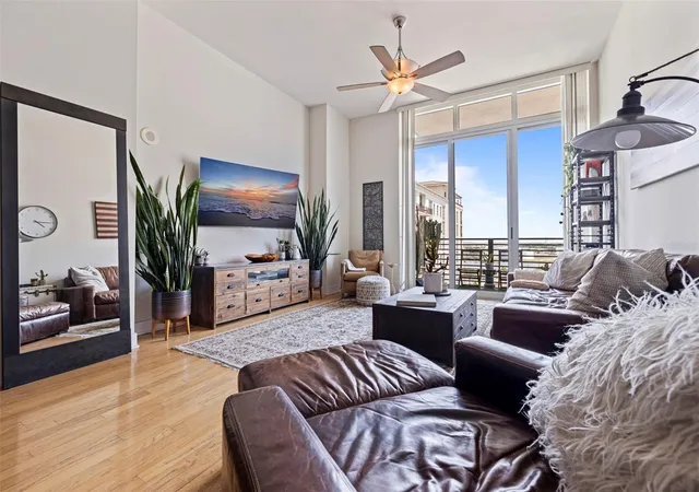3rd image of 1208 E Kennedy Blvd #831, Tampa, FL 33602 | MLS# TB8429240