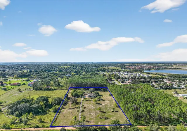 Photo 1 of Single family home for sale at 14520 Lost Lake Rd, Clermont, FL 34711 | MLS# O6345746 | Listing updated on 2026-10-14