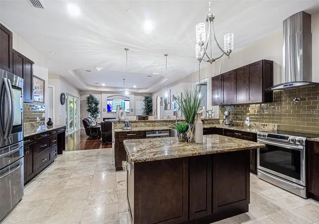 4th image of 13102 Done Groven Dr, Dover, FL 33527 | MLS# TB8429563
