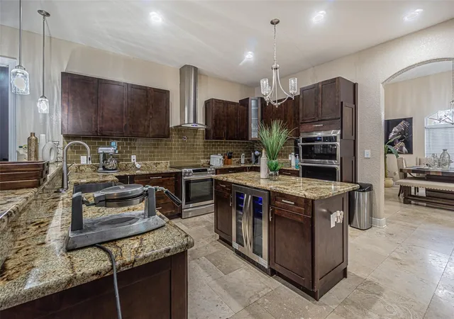 5th image of 13102 Done Groven Dr, Dover, FL 33527 | MLS# TB8429563