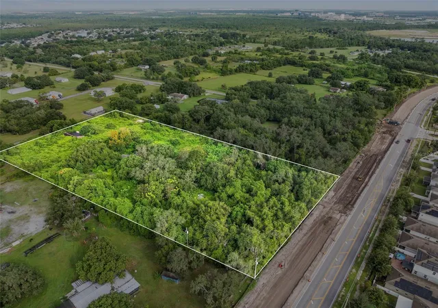 Photo 3 of Sale Pending at 4345 Boggy Crk Rd, Kissimmee, FL 34744 | MLS# O6345938 | Listing updated on 2026-06-17