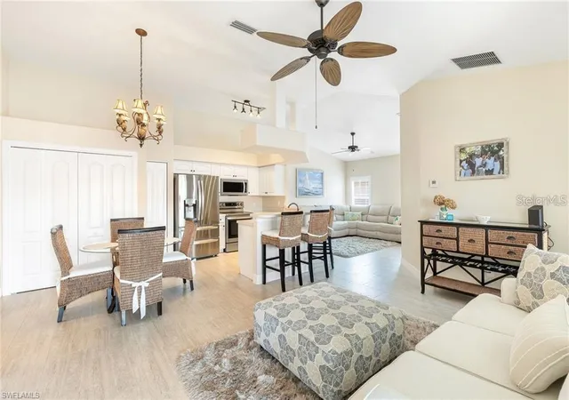Listing Photo 4 - Condo for sale in building located at 10202 L Pavia Blvd, Venice, FL 34292 - Unit #10202