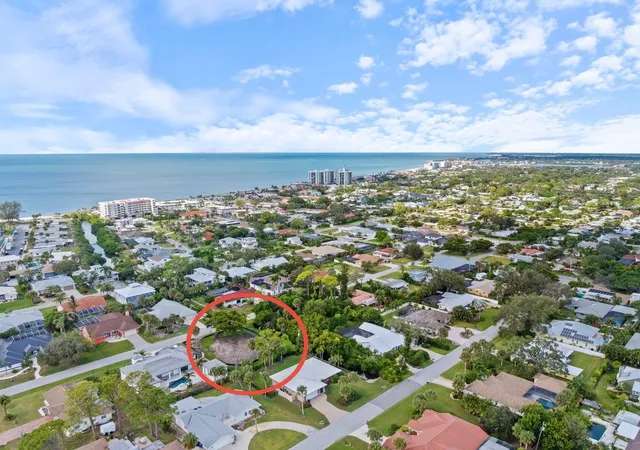 Photo 2 of Land for sale at 621 Hibiscus Dr, Venice, FL 34285 | MLS# A4665719 | Listing updated on 2026-04-14