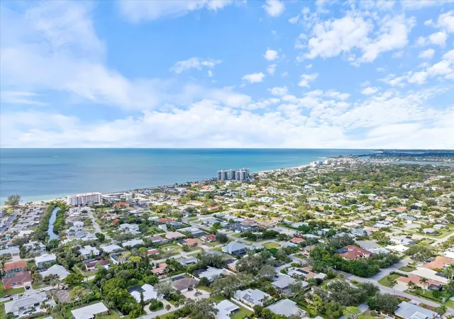 Photo 3 of Land for sale at 621 Hibiscus Dr, Venice, FL 34285 | MLS# A4665719 | Listing updated on 2026-04-14