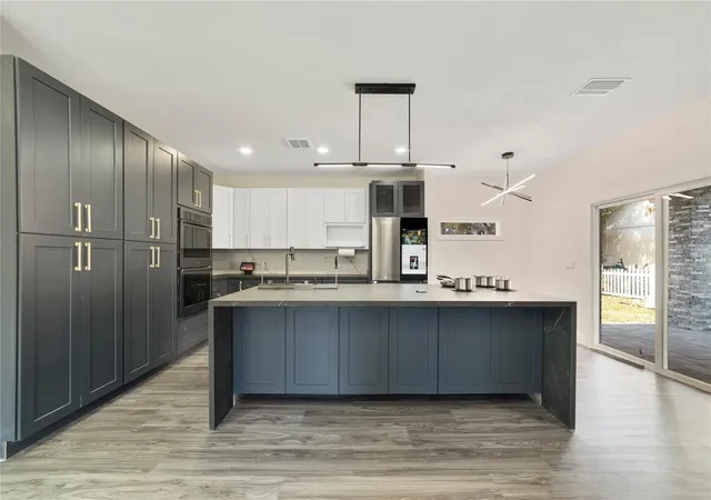 4th image of 1013 Randall St, Orlando, FL 32805 | MLS# O6346072