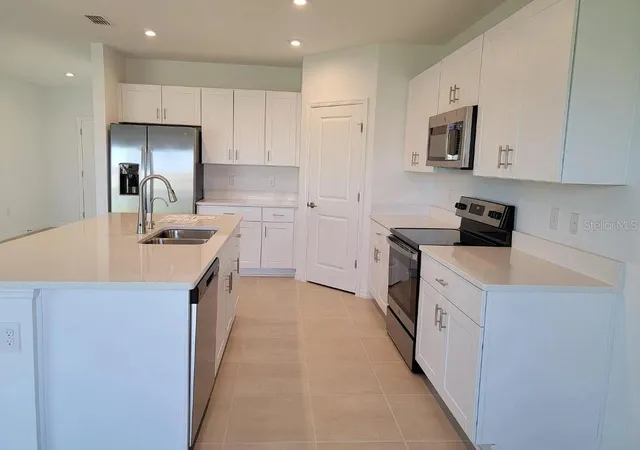 Photo 3 of Single family home for sale at 216 Aquamarine Ln, Kissimmee, FL 34758 | MLS# O6346081 | Listing updated on 2026-08-05