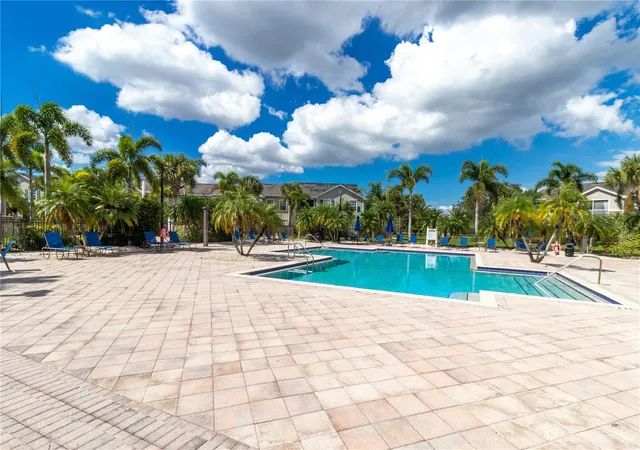 Homes for sale in Lakewood Ranch, FL | 8911 Manor Loop, Lakewood Ranch, FL 34202 | Houzeo