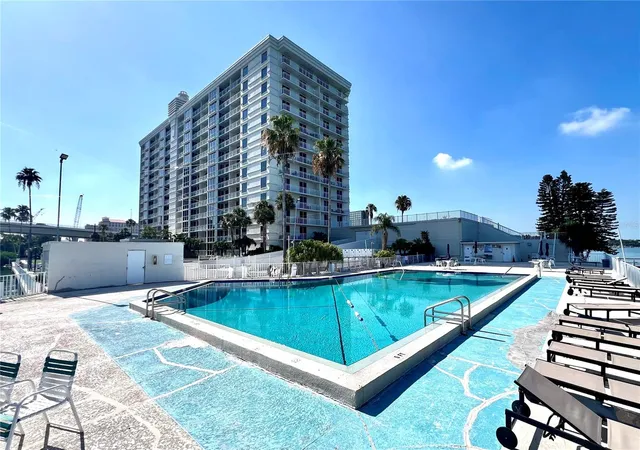 Photo 3 of Condo for sale at 100 Pierce St #1001, Clearwater, FL 33756 | MLS# TB8429841 | Listing updated on 2026-10-03