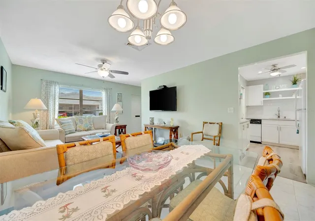 2nd image of 6057 Coral Way #3, Bradenton, FL 34207 | MLS# A4665748