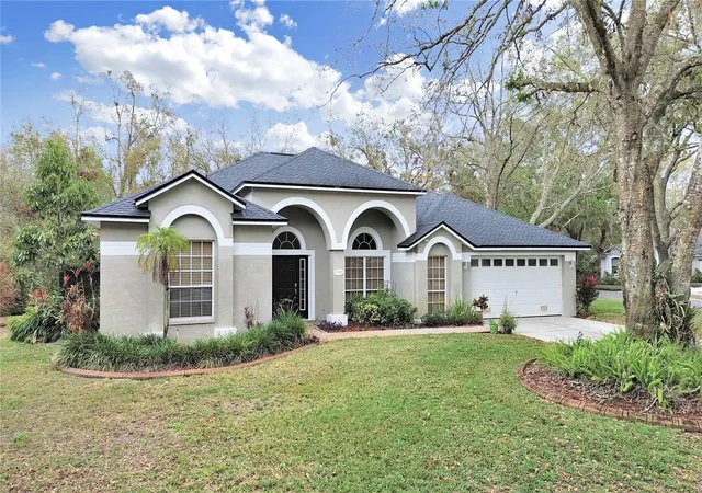 2nd image of 17307 Oak Ledge Dr, Lutz, FL 33549 | MLS# TB8429933