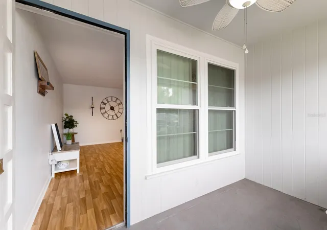 Listing Photo 4 - Condo for sale in building located at 4444 Swift Rd, Sarasota, FL 34231 - Unit #4