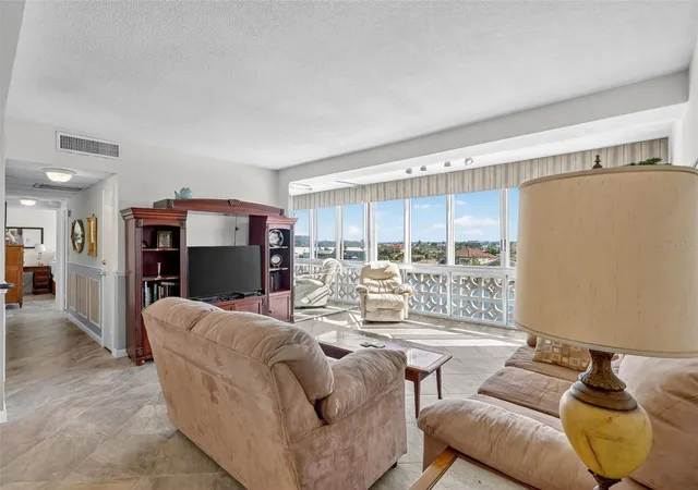 Photo 4 of Condo for sale at 31 Island Way #408, Clearwater Beach, FL 33767 | MLS# TB8430173 | Listing updated on 2026-09-24