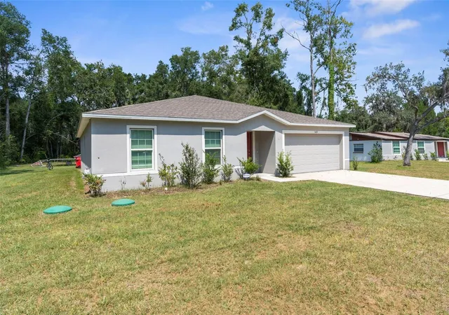 Photo 3 of Sale Pending at 5637 E Tangelo Ln, Inverness, FL 34453 | MLS# W7879168 | Listing updated on 2026-09-18
